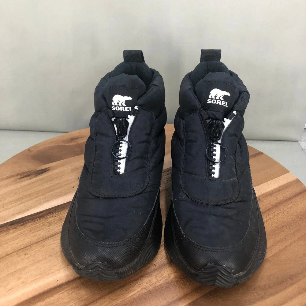 Sorel Out n About III Womens Black Puffer Zip Up Boots Size 8.5